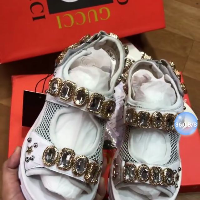 Sandal trắng mã 1163