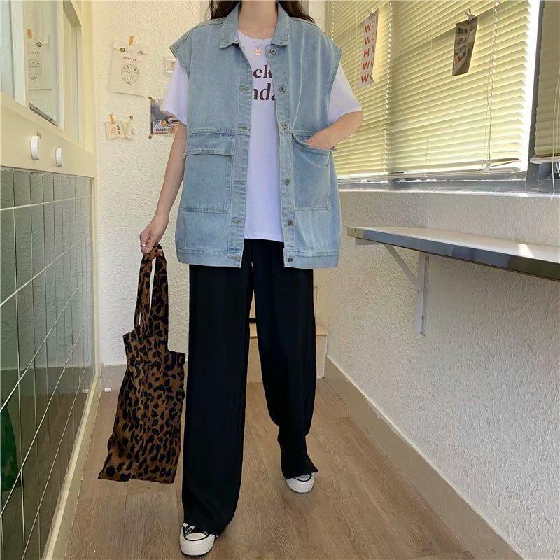 Áo khoác gile denim IELGY không tay dáng rộng màu đen/ xanh lam dành cho nữ