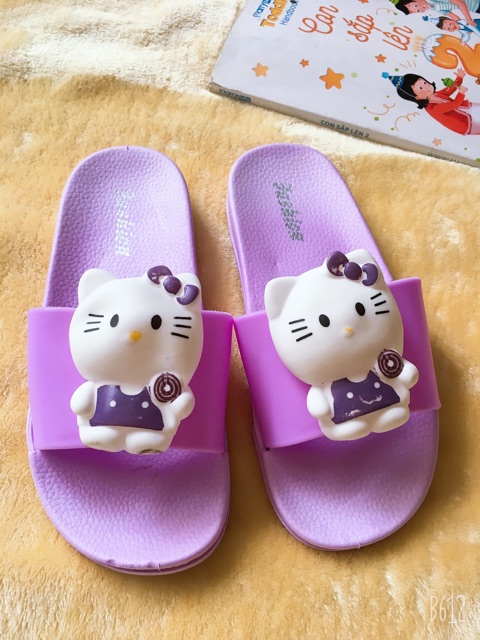 Dép bé gái hình mèo kitty siêu dễ thương