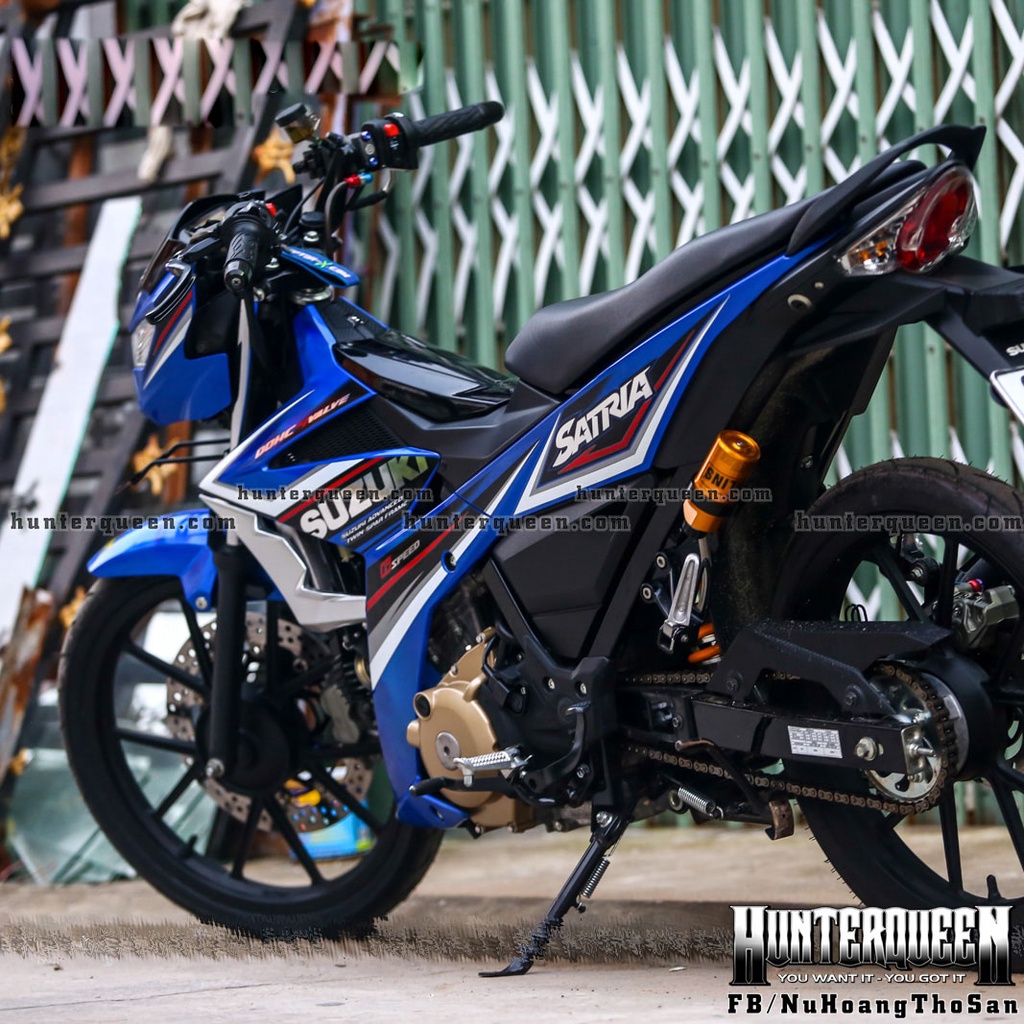 Tem rời cao cấp dán xe Raider FI xanh. Ghép chữ SUZUKI và Satria chất liệu CROM lạ mắt