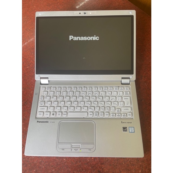 laptop panasonic hai trong một cf-mx5