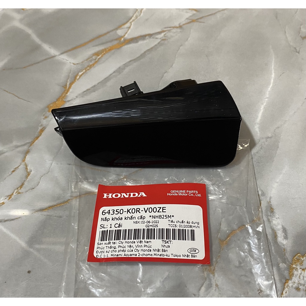 Nắp khóa khẩn cấp HONDA SH 125&150 năm 2020-2021-2022 màu Đen bóng. 64350K0RV00ZE
