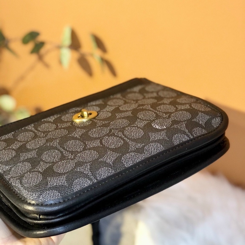 TÚI COACH SLIM TURNLOCK C6663