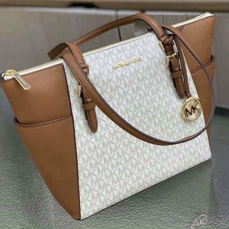 Túi micheal kors AUTH SALE