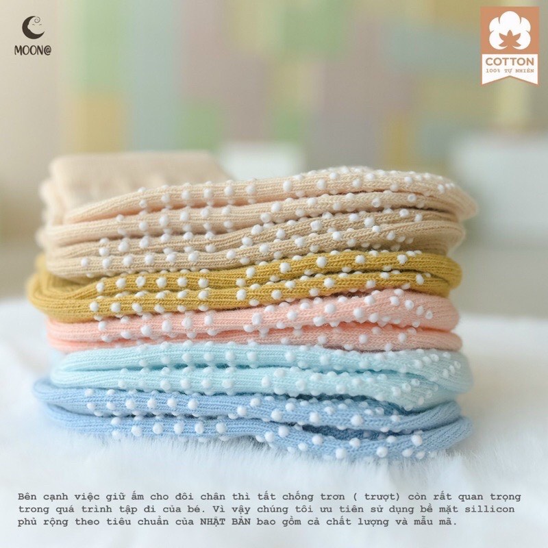 Tất cho bé Moon set 2 đôi tất sơ sinh chống trơn trượt, size 0 tháng đến 3 tuổi