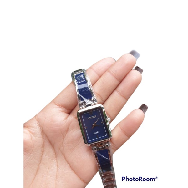 Đồng hồ nữ lắc citizen ,size 28mm