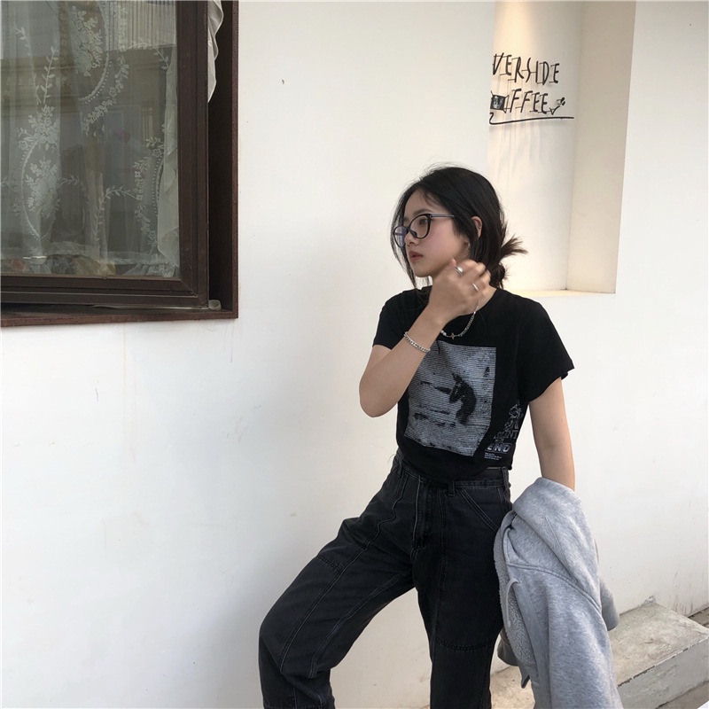 Áo Thun Tay Ngắn Dáng Ôm Thiết Kế Độc Đáo Thời Trang Cá Tính Cho Nữ