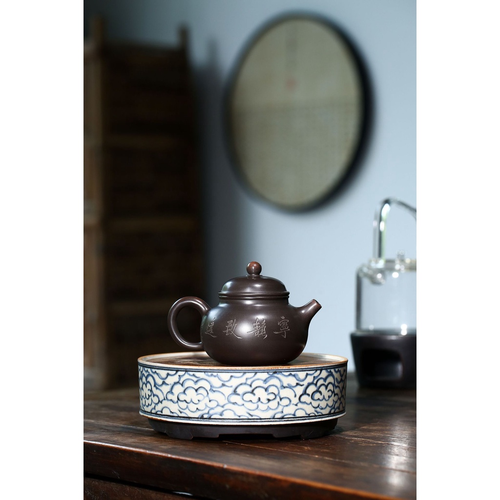 Ấm Tử Nê Khâm Châu Dung Thiên Sơn Thủy 200 ml (Lọc Tổ Ong)