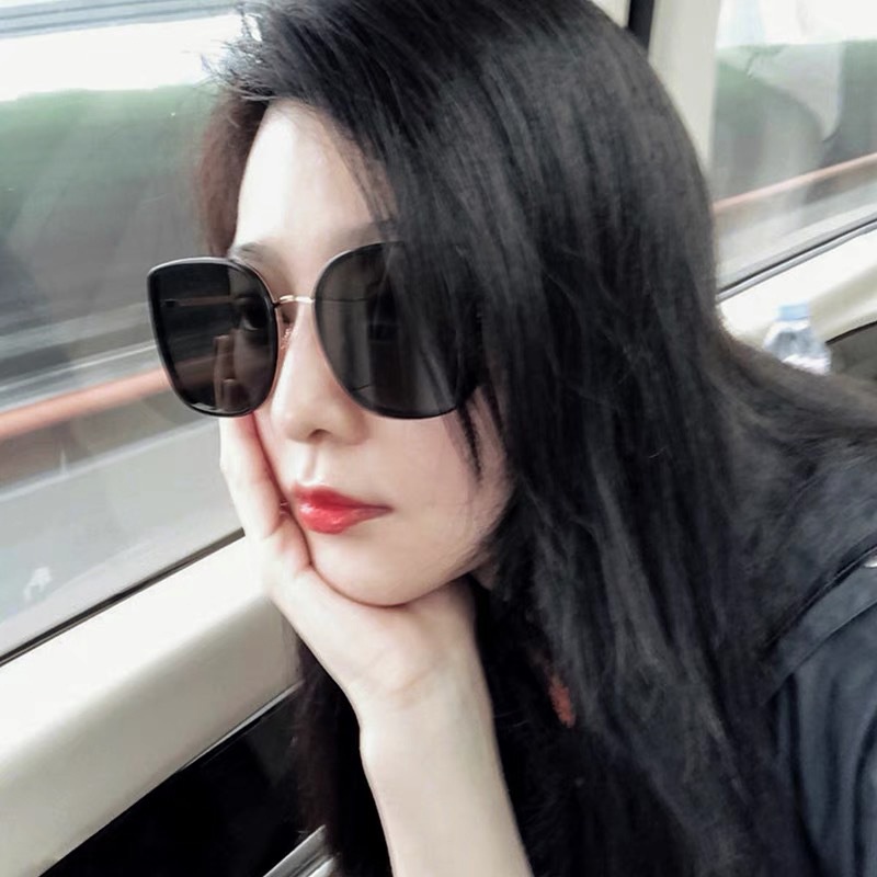 Kính Mát Gọng Vuông Chống Tia UV Thời Trang Dành Cho Nữ