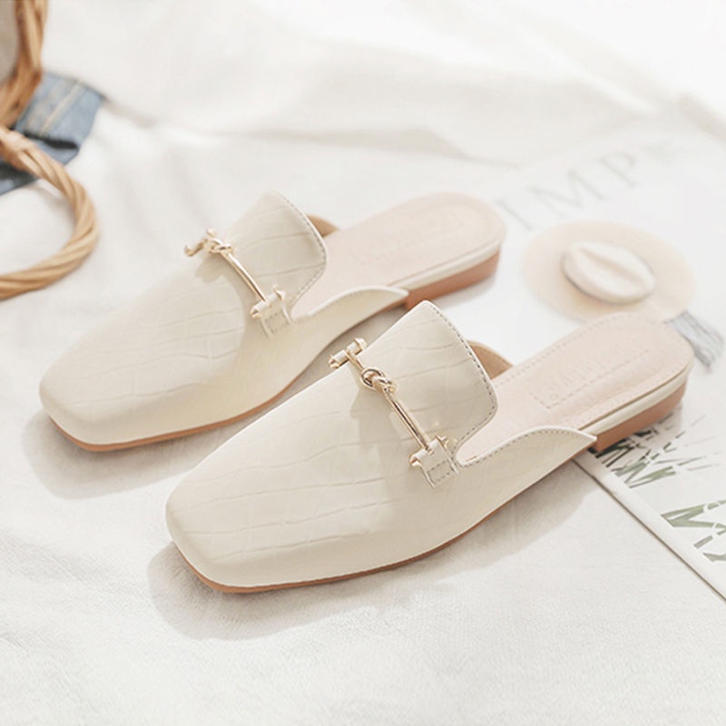 Sục nữ - Giày sục da mềm mũi vuông quai xoắn hai màu Đen và Be