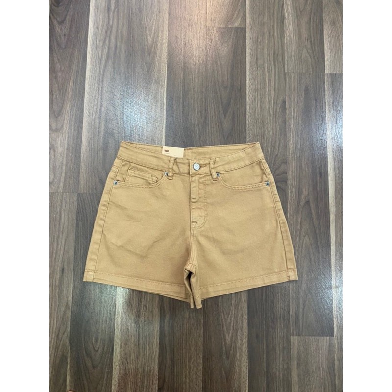 quần short màu