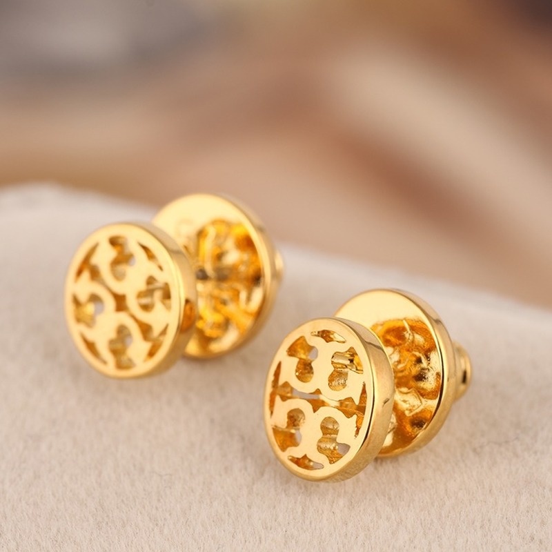 Classic Women's Earrings Simple Stainless Steel Round Earrings