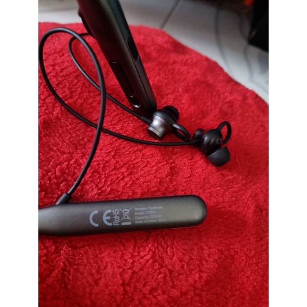 Tai nghe Bluetooth Xmobile Z706A Đen Xám 2nd likenew Nobox