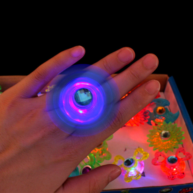 Con Quay Đồ Chơi Spinner Có Đèn Led Cho Trẻ Em
