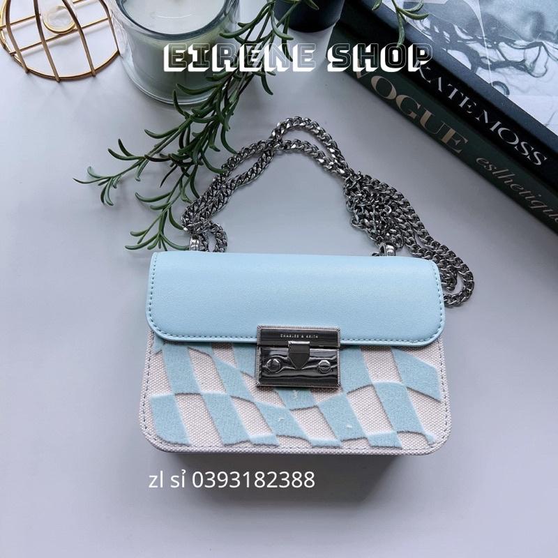 Túi xách dây đeo kim loại khoá bấm hai đinh phủ chần bông Metallic  bag