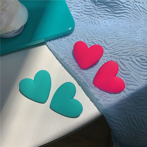 Khuyên tai hình trái tim cỡ lớn thiết kế cá tính