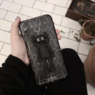 Ốp Kaws đen huyền bí iphone hot hit