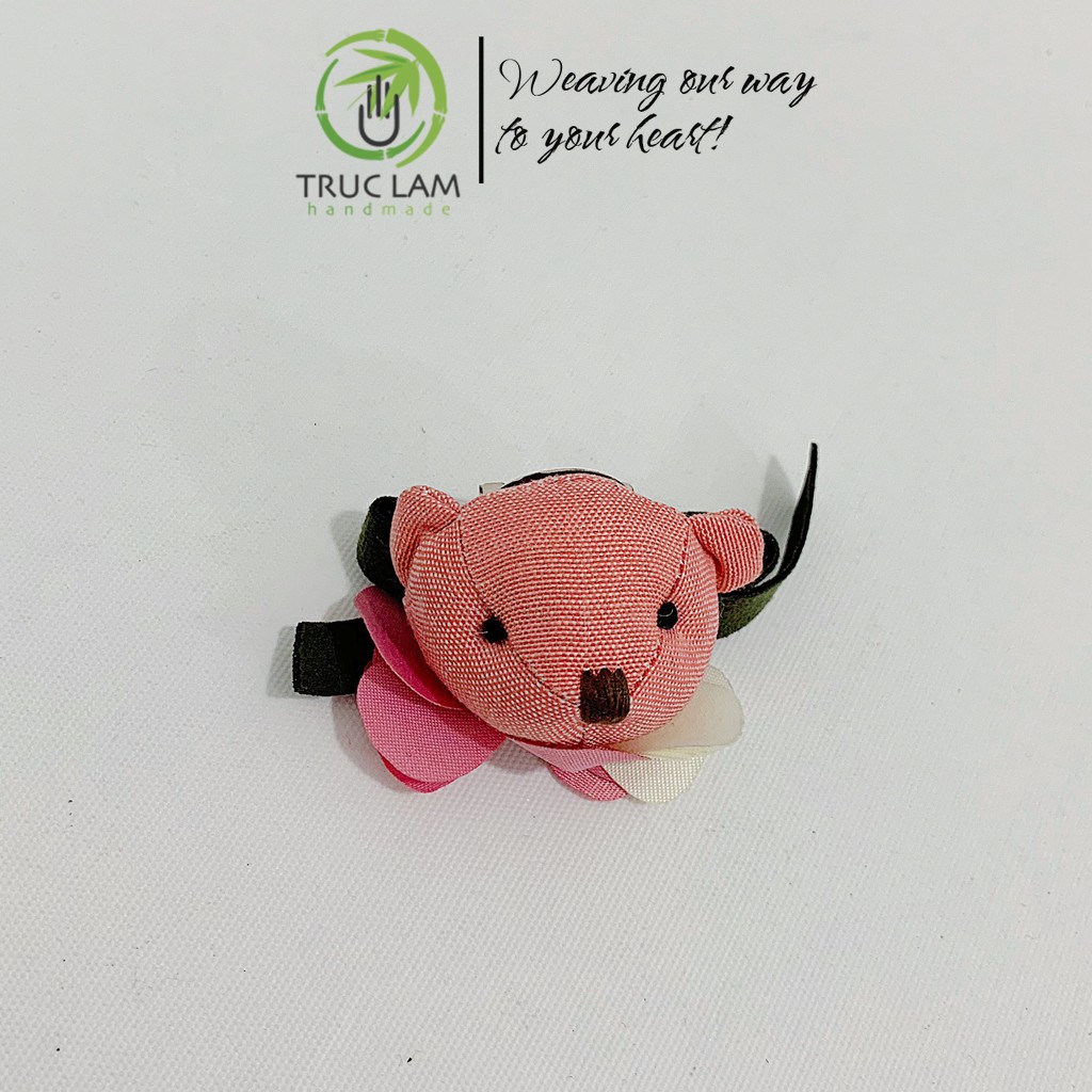 Phụ Kiện Ghim Cài Aó Hình Gấu Teddy Cổ Đeo Nơ Hoa Trúc Lâm Handmade