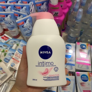 DUNG DỊCH VỆ SINH PHỤ NỮ NIVEA Đức