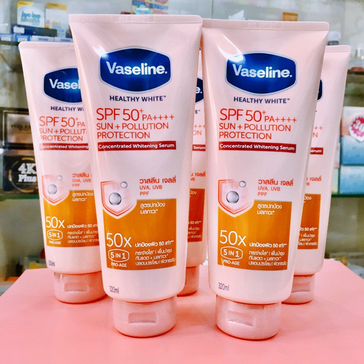 Sữa dưỡng thể trắng da Vaseline Healthy White Perfect Serum 10X 320ml