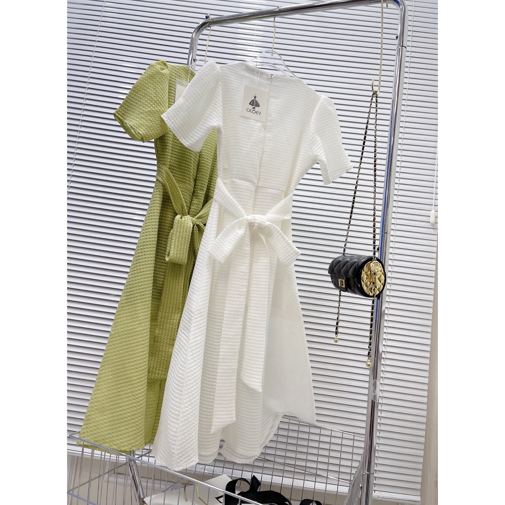 [Ảnh Thật]: Váy Xốp Cúp Ngực Xoắn Eo 2 Màu Xanh, Trắng  Dáng Dài