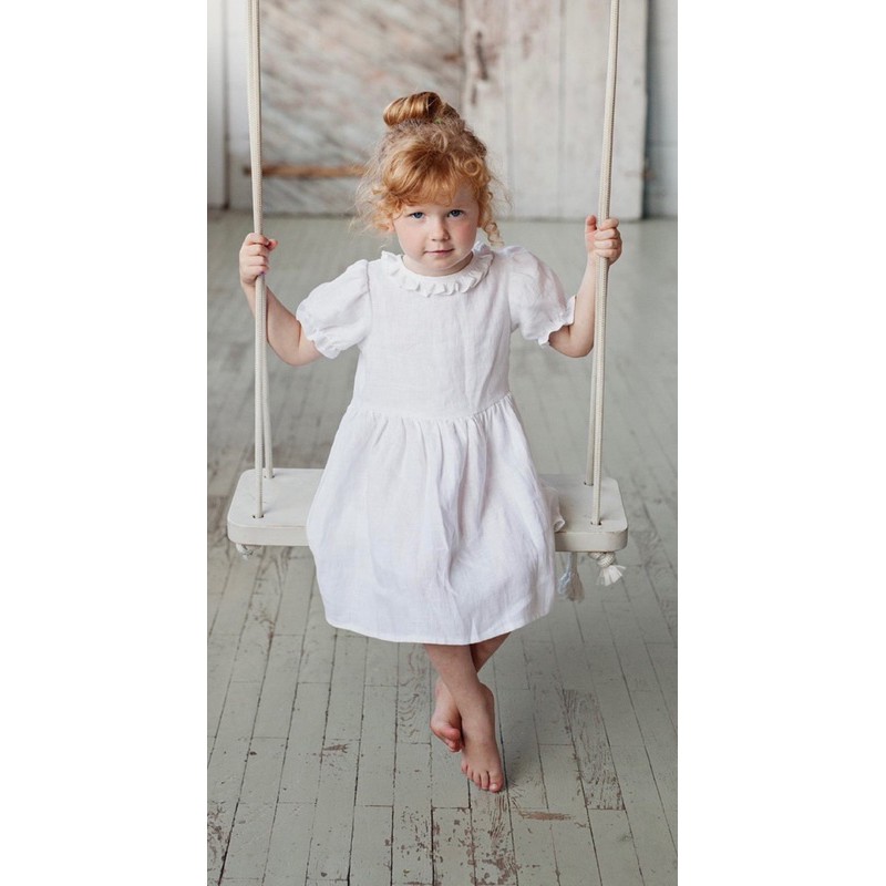 Đầm trắng công chúa hoàng gia bé gái