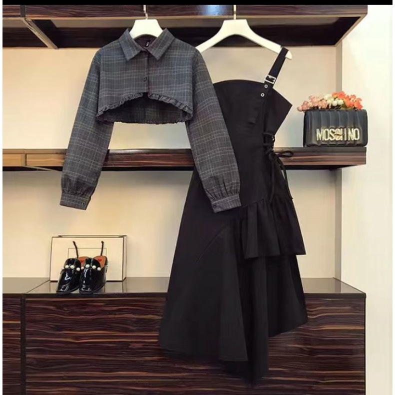 Set hai món áo croptop mix váy dây