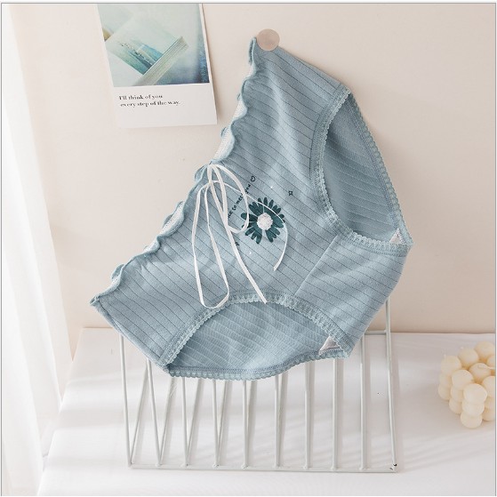 [4 Quần❤Quần chip nữ họa tiết hoa cúc dễ thương, quần mặc trong váy co dãn mềm mịn