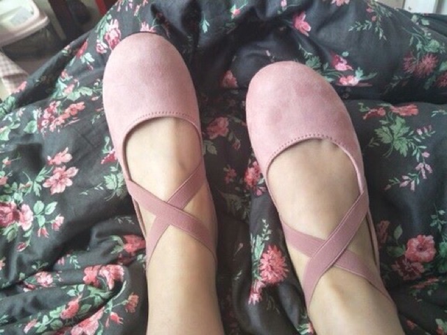 Giày búp bê ballet dây chéo