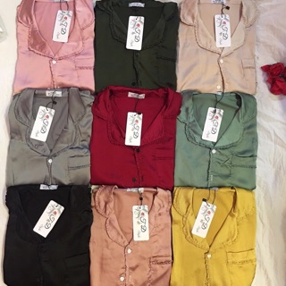 Bộ lụa satin viền bèo áo cộc quần lửng