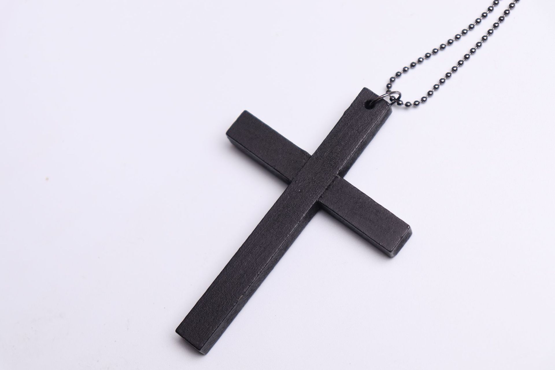 Best selling accessories European and American fashion cross necklace wooden simple Joker sweater chain accessories