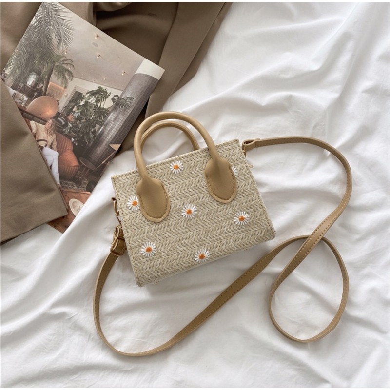 Túi Đeo Chéo Đính Hoa | BigBuy360 - bigbuy360.vn