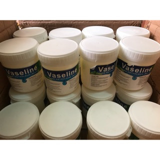 Vaseline phun xăm