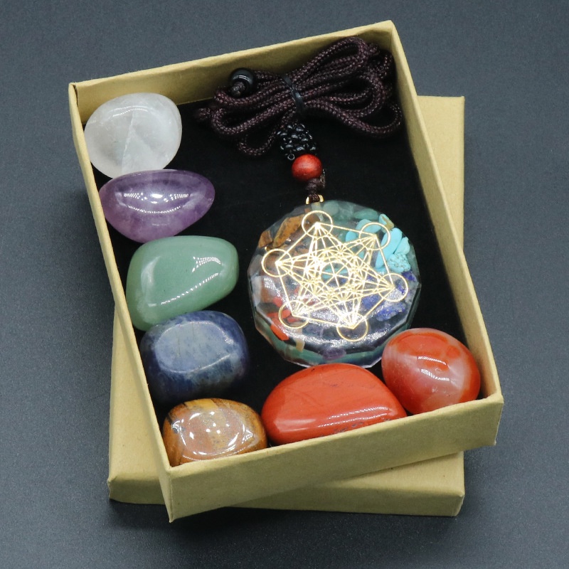 Hộp 7 đá thanh tẩy chakra và dây chuyền chakra