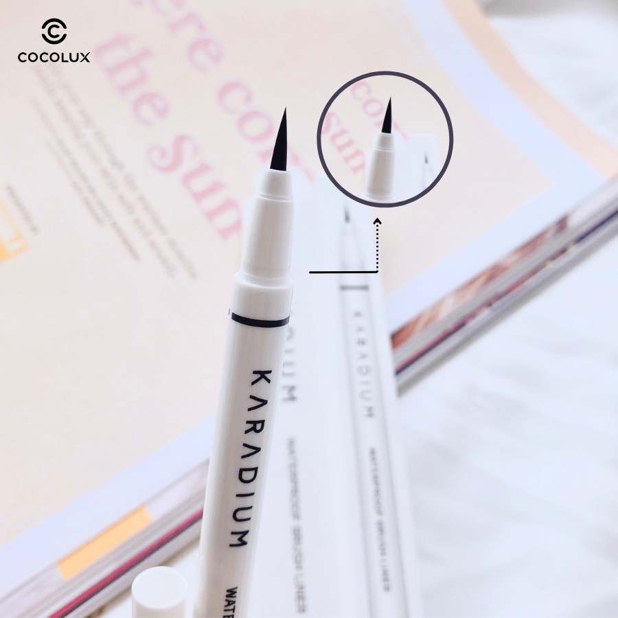 KARADIUM – Kẻ mắt nét mảnh chống nước Waterproof Brush Liner Black vỏ trắng