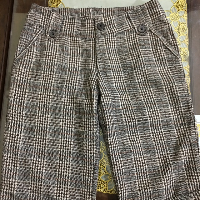 Quần ngố dạ Hàn size M pass nhanh 60k