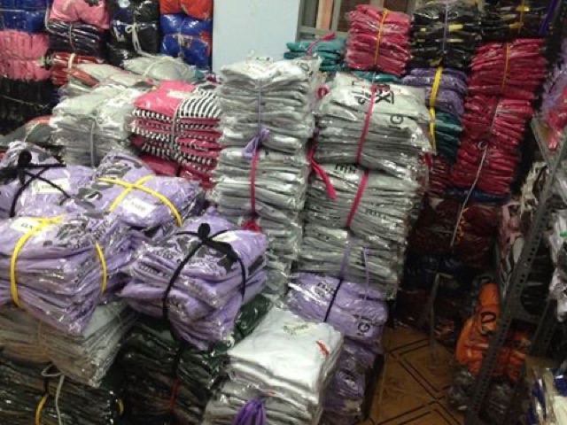 Áo Sói Đính Đá Cộc Tay Có Cổ Vải Thun Mềm Mịn Không Xù | BigBuy360 - bigbuy360.vn