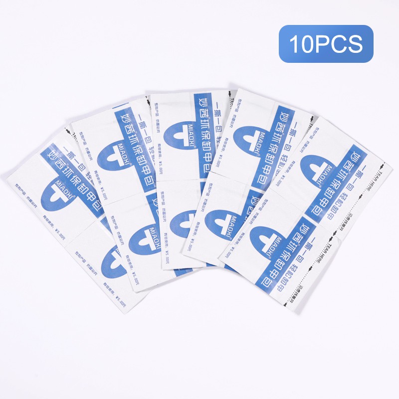 Set 10 Miếng Giấy Ướt Tẩy Sơn Móng Tay Tiện Dụng