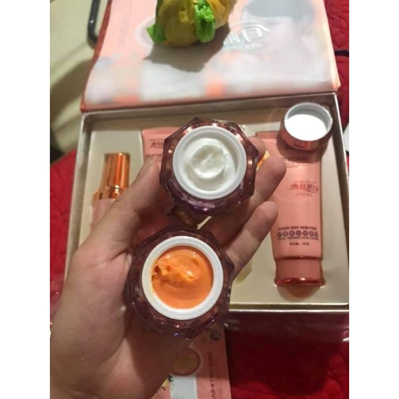 HOÀNG CUNG CAM | BigBuy360 - bigbuy360.vn