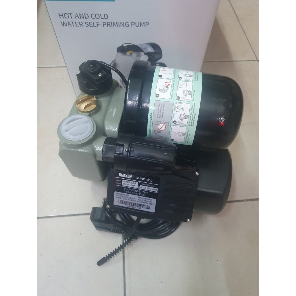 Máy bơm tăng áp chịu nước nóng Rheken JLM 60-300A