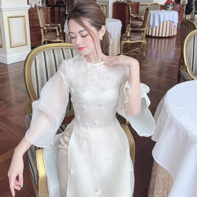 Áo Dài Cách Tân Voon Oganza Trắng 4 Tà Thiết Kế
