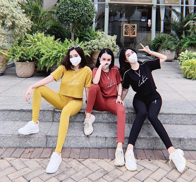 [GIÁ HUỶ DIỆT] Set bộ thêu chữ croptop (kèm ảnh thật)