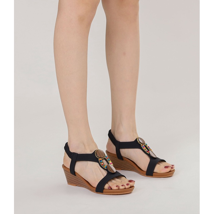 Sandal quai ngang đính hạt họa tiết thổ cẩm, đế xuồng 5cm