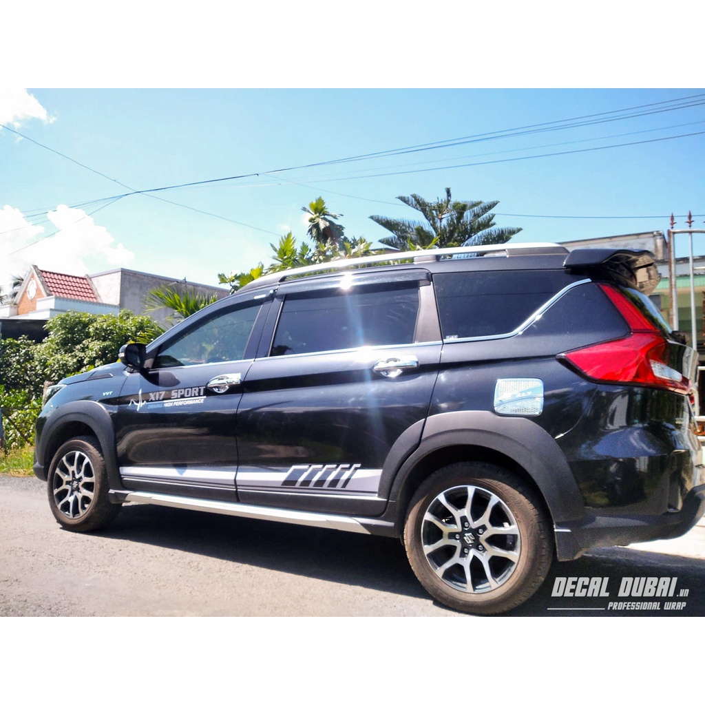 DecalDubai_Tem dán Sport tạo điểm nhấn cho xe Suzuki XL7