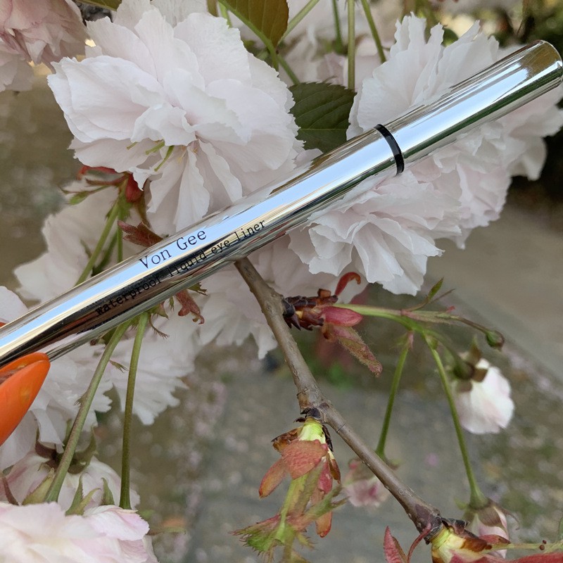 [Hàng mới về] Bút kẻ mắt dạng lỏng Vongee nhanh khô chống thấm nước lâu trôi | BigBuy360 - bigbuy360.vn