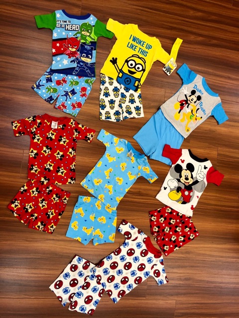 Bộ quần áo Disney cộc tay hoạ tiết đáng yêu cho bé , chất thun co giãn tốt thấm hút mồ hôi