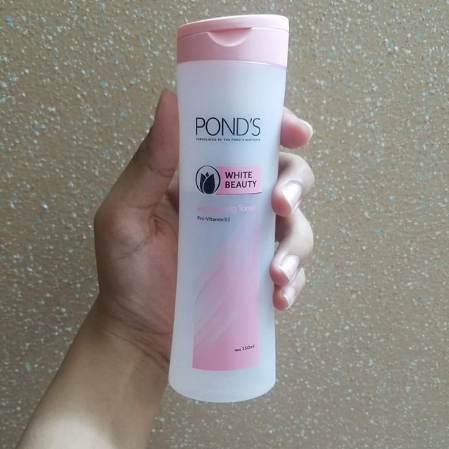 NƯỚC HOA HỒNG POND'S