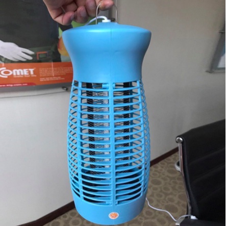 Đèn diệt muỗi Comet CM069 6W hiệu quả cao
