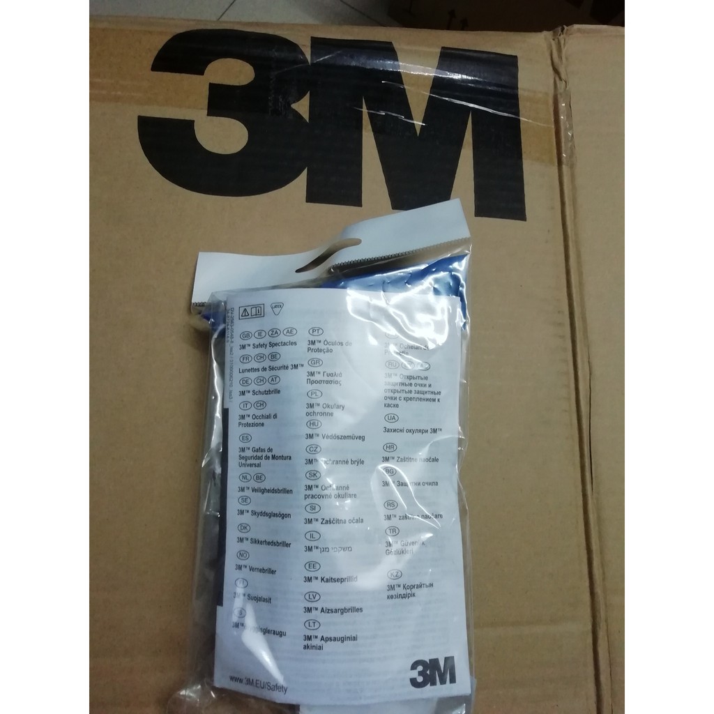 KÍNH BẢO HỘ 3M 2721 chống trầy, chống đọng sương, màu xám