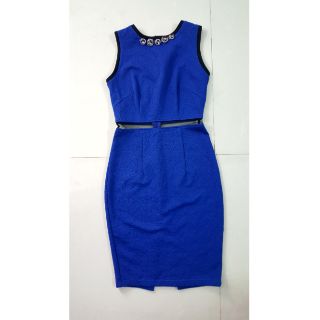 Đầm body ren eo thanh lí 50k